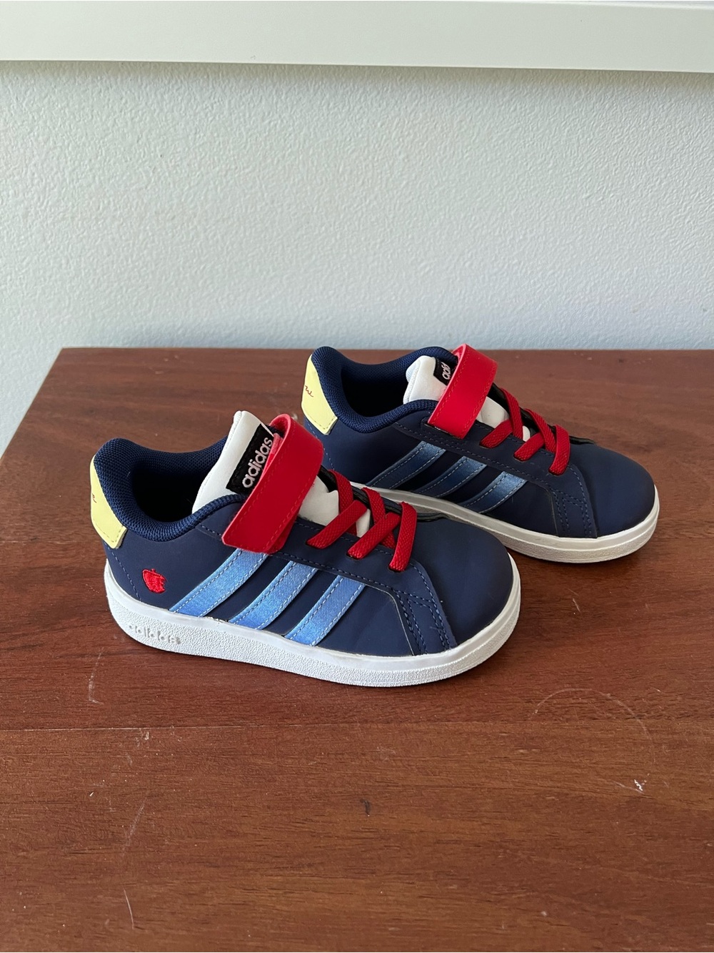 adidas Kids Snow White Navy Sneakers with Red and Light Blue Accents